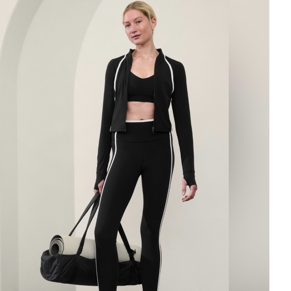ATHLETA Black Cropped Salutation Full Zip Jacket with White Trim size medium